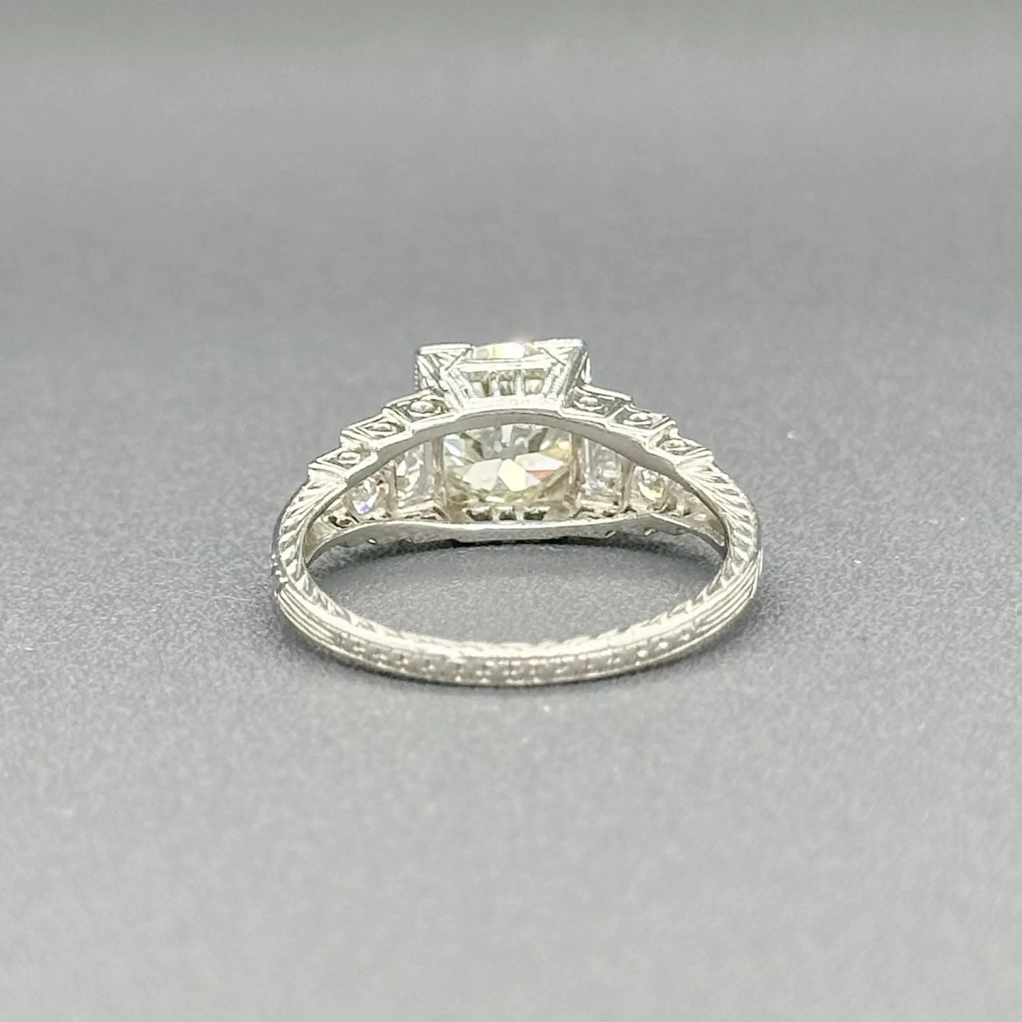 Estate Art Deco Platinum 1.83ctw G-K/VS2-SI2 Diamond Engagement Ring