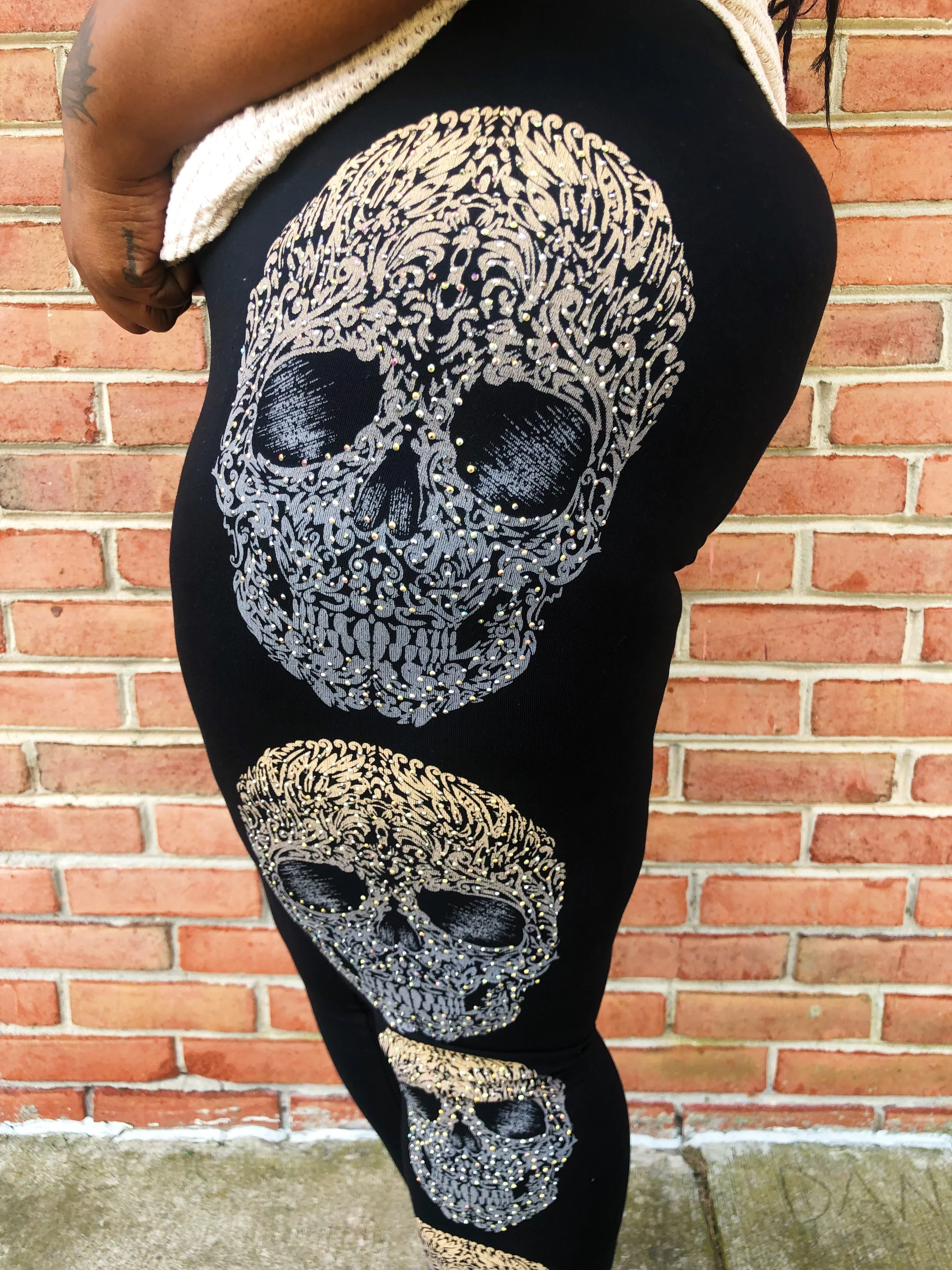 #K675 Skulls By Your Side Leggings