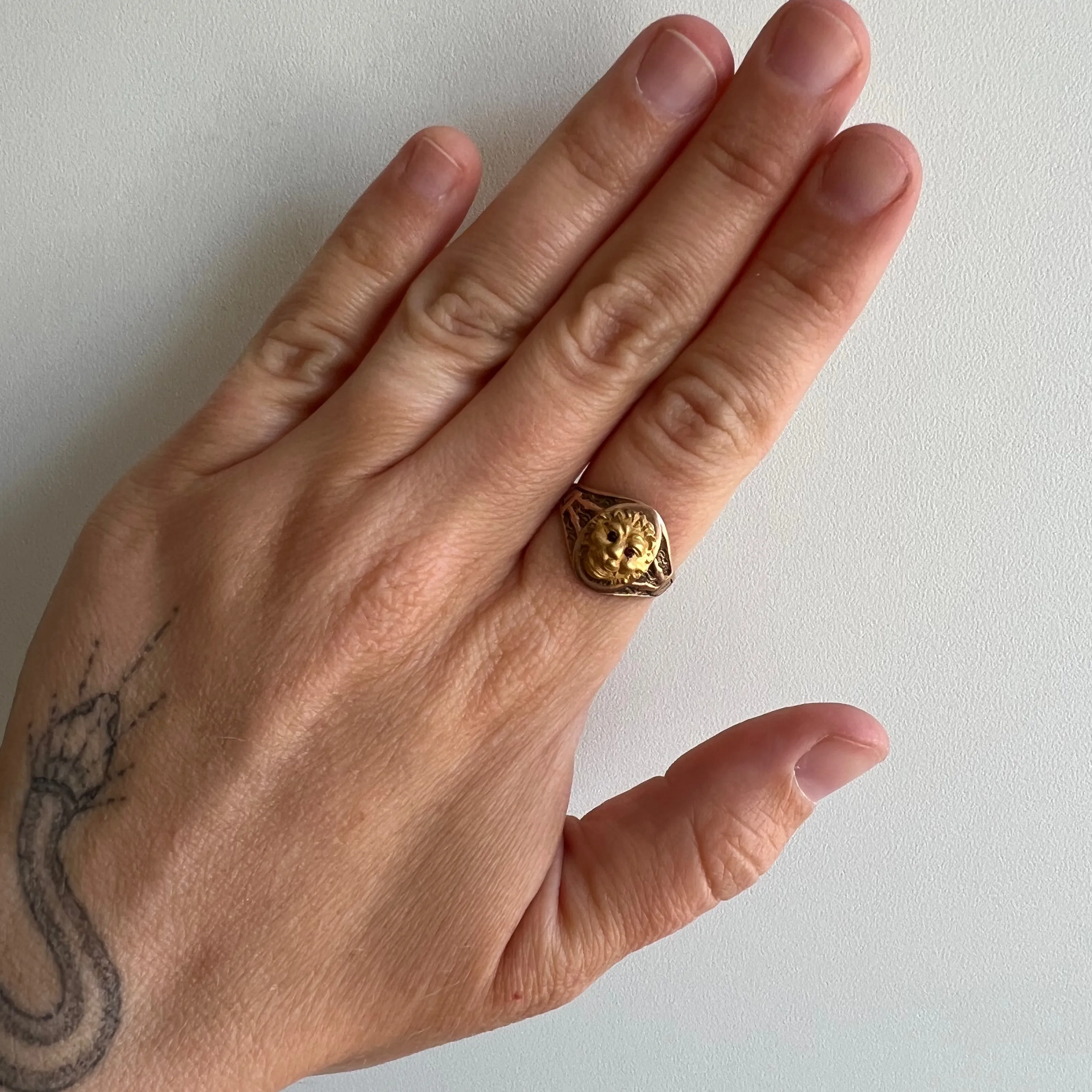 reimagined V I N T A G E // sunshine beast / 10k rose and yellow gold signet lion sun ring / size 7